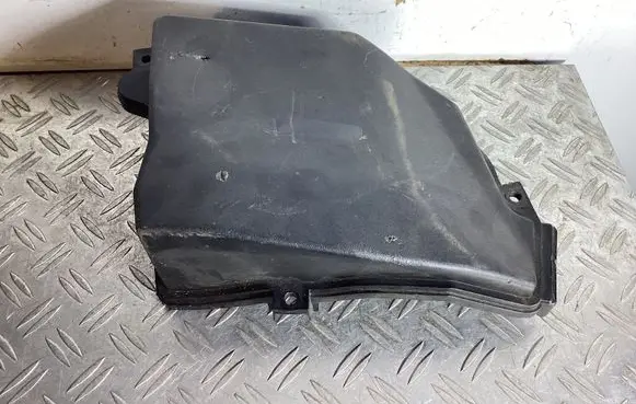 Lexus LS 460 - 600H Fuse box cover 9525XA1