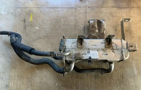 Chevrolet Orlando EGR valve cooler 25185316