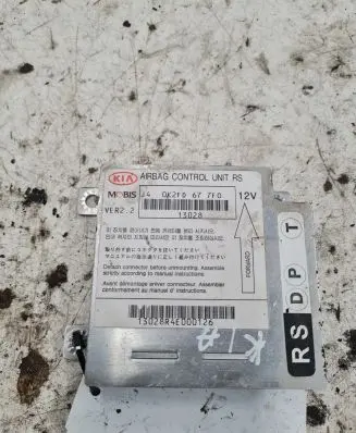 KIA Carens I Airbag control unit/module 0K2FD677F0