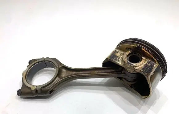 Mitsubishi Outlander Piston with connecting rod 4J11
