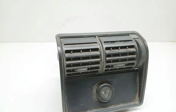 Rear air vent grill