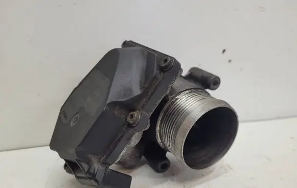 Volkswagen Tiguan Throttle valve 03L128063E A2C53338105