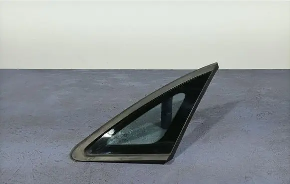 Galloper Exceed Rear side window 87820J7000