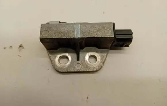 Nissan X-Trail T30 Airbag deployment crash/impact sensor