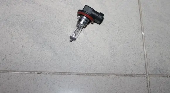 BMW X3 E83 Fog light bulb 