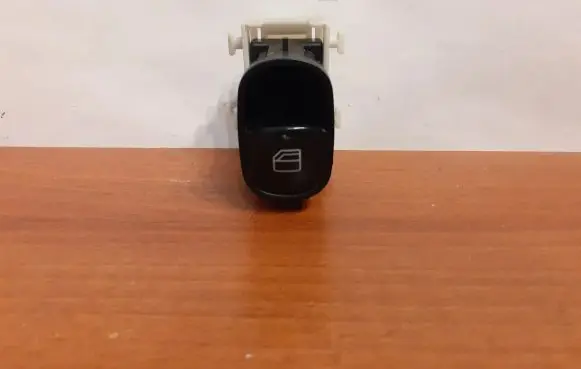 Mercedes-Benz C W203 Electric window control switch 9189 A2038200210