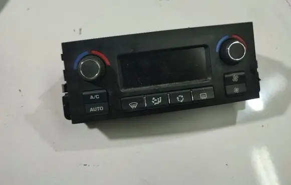 Peugeot 207 Climate control unit 96585787XT