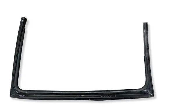 Chrysler Pacifica Rubber seal rear door FCAHSS5008016