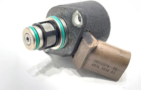 Skoda Octavia Mk3 (5E) Fuel pressure regulator 28233374