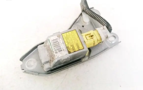 Toyota Avensis Verso Airbag deployment crash/impact sensor