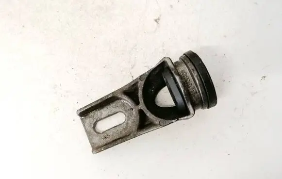 Opel Meriva A Radiator mount bracket 395294952 13128110