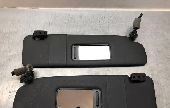 Audi A5 8T 8F Sun visor 8H0857552A 8H0857551A