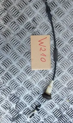 Mercedes-Benz E W210 Throttle cable 2103001030