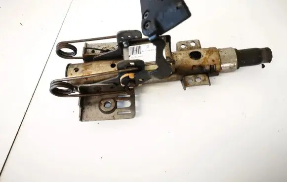 Audi A3 S3 8L Steering wheel axle 8l1419501t