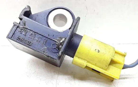 Mercedes-Benz C W204 Airbag deployment crash/impact sensor A2128204926