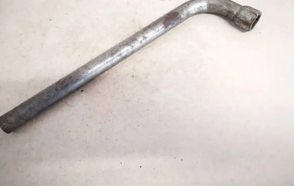 Volkswagen PASSAT B4 Wheel nut wrench 191012219