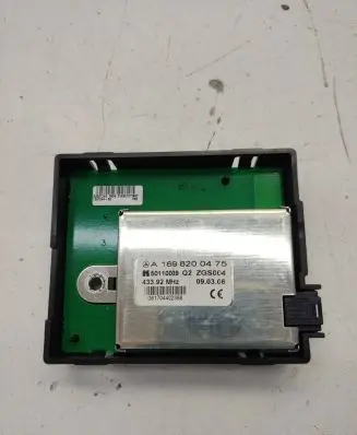 Mercedes-Benz A W169 Antenna control unit A1698200475