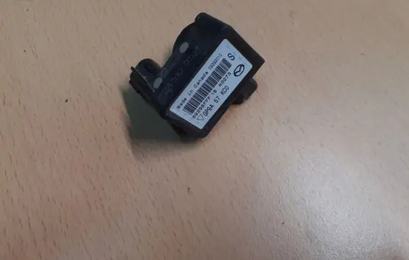 Mazda CX-7 Airbag deployment crash/impact sensor GP9A57KC0