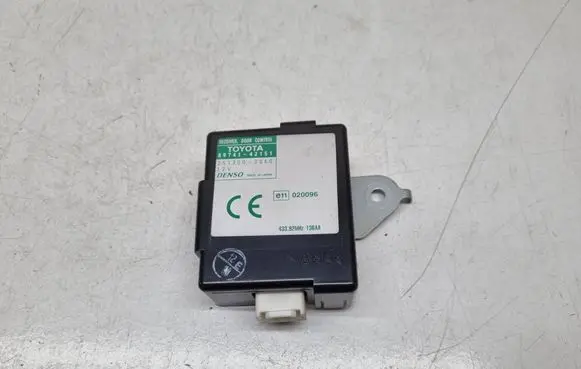Toyota RAV 4 (XA20) Door central lock control unit/module 8974142151
