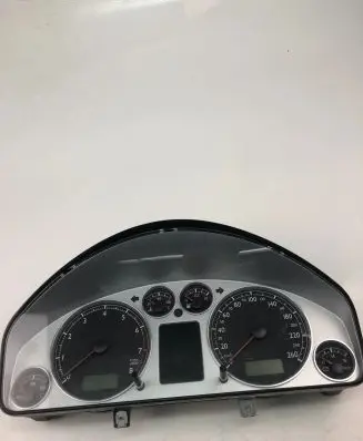 Volkswagen Sharan Speedometer (instrument cluster) 7M3920841B