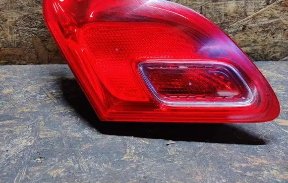 Opel Astra J Tailgate rear/tail lights 13358075