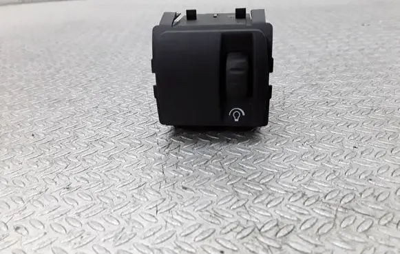 Renault Megane II Interior lighting switch 8200107522B