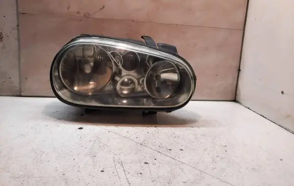 Volkswagen Golf IV Headlight/headlamp