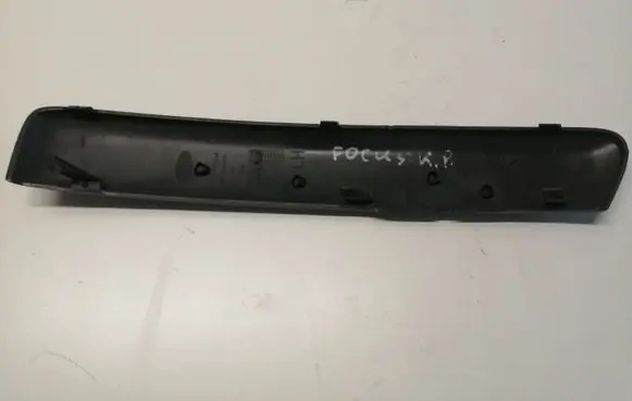 Ford Focus Front bumper splitter molding 4M5117E909 C8L6A