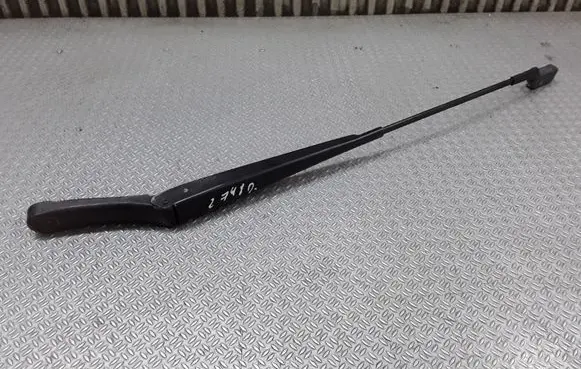 Front wiper blade arm