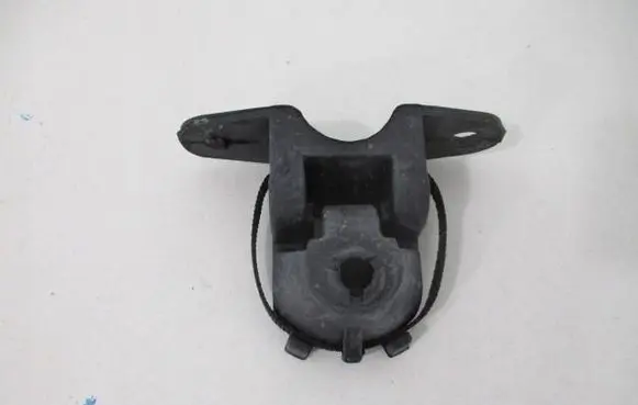 Peugeot 308 Muffler mount bracket/holder 1755
