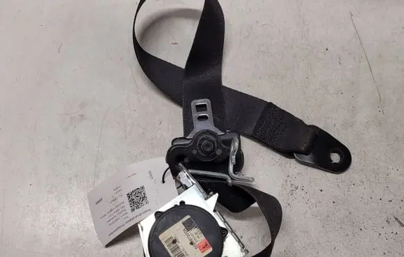 Ford Focus C-MAX Front seatbelt 609887200A 070127