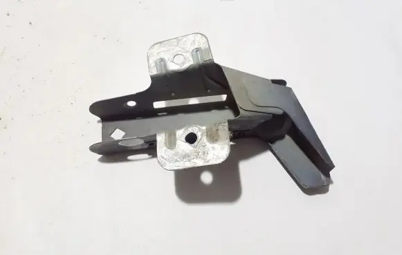 Renault Trafic II (X83) Fender mounting bracket 8200523291