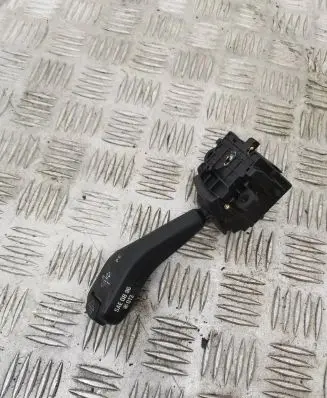 BMW 5 E39 Indicator stalk 01104010