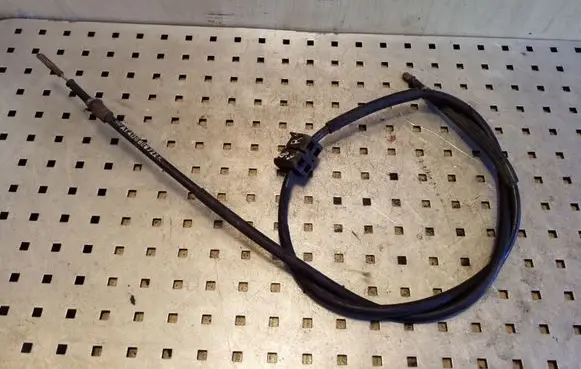 Handbrake/parking brake wiring cable
