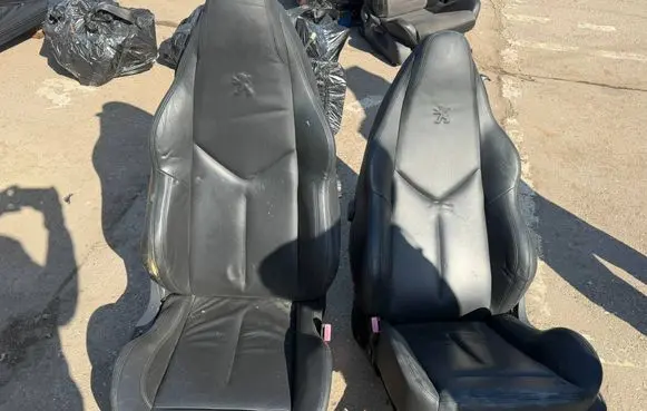 Peugeot RCZ Seat set 