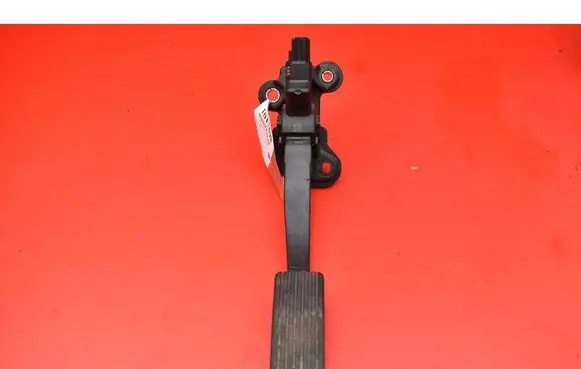 Dodge Caliber Accelerator throttle pedal 04891585AB