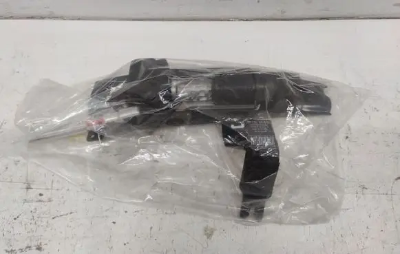 Volvo V70 Front seatbelt 39818796
