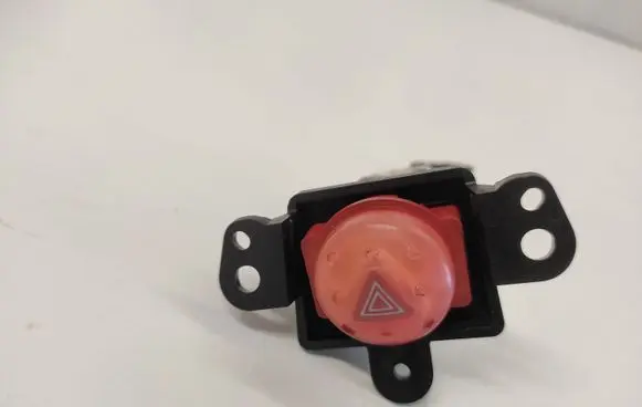Nissan Almera Tino Hazard light switch 06016 1525U