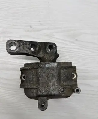 Volkswagen Golf V Engine mount bracket 1K0199262S