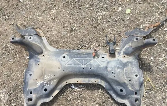 Peugeot 308 Front subframe