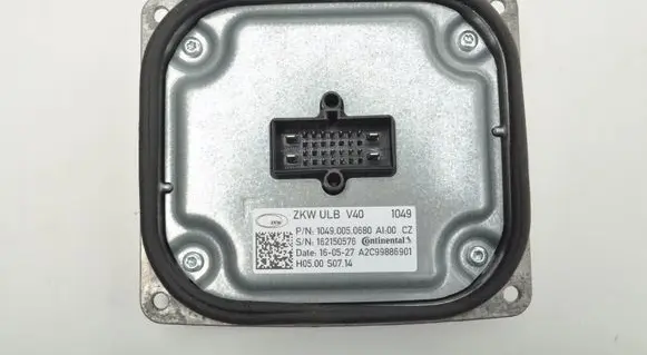 Volvo V40 LED ballast control module 10490050680