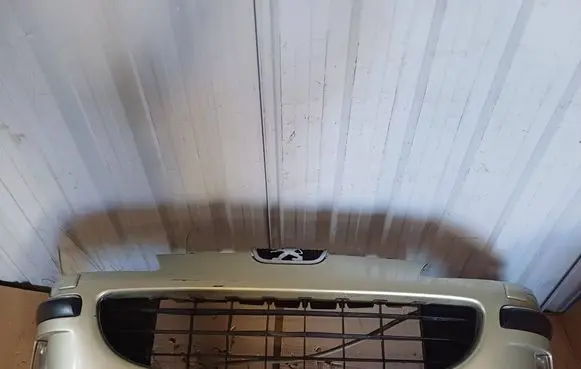 Peugeot 407 Front bumper 9644644377