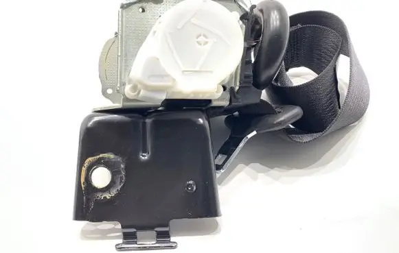 Opel Astra K Rear seatbelt 39201586