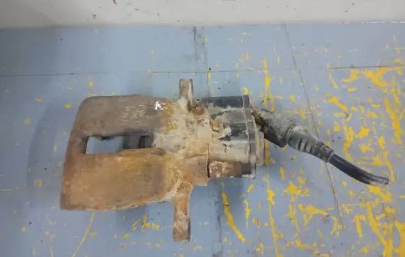 Audi A6 S6 C6 4F Rear brake caliper