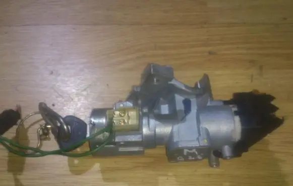 Mazda 626 Ignition lock sl17