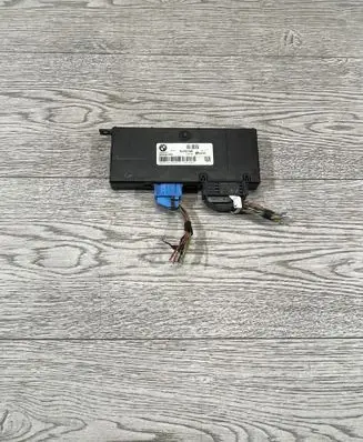 BMW 5 F10 F11 Gateway control module 9372744