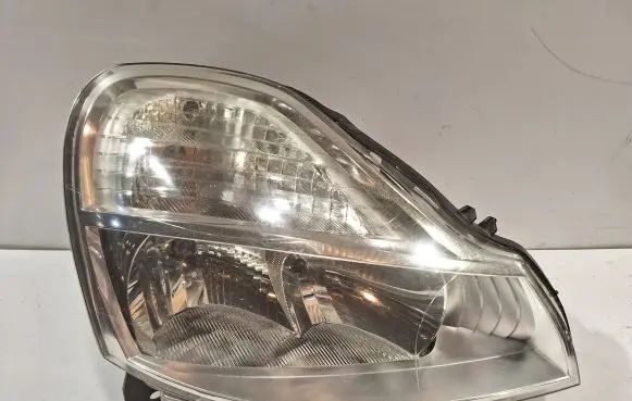 Renault Modus Headlight/headlamp 8200658377