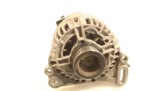 Volkswagen Polo IV 9N3 Generator/alternator 037903025G