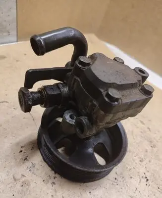 Hyundai Santa Fe Power steering pump
