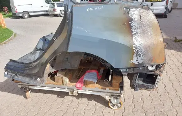 BMW iX Rear quarter panel